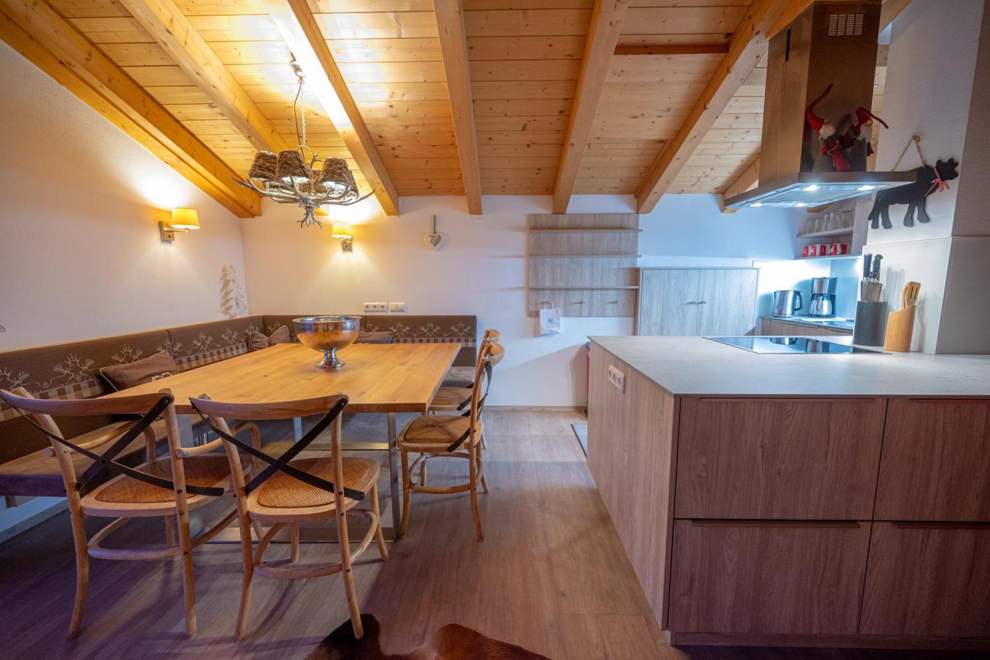 All Seasons Lodge By All In One Apartments Kaprun Buitenkant foto