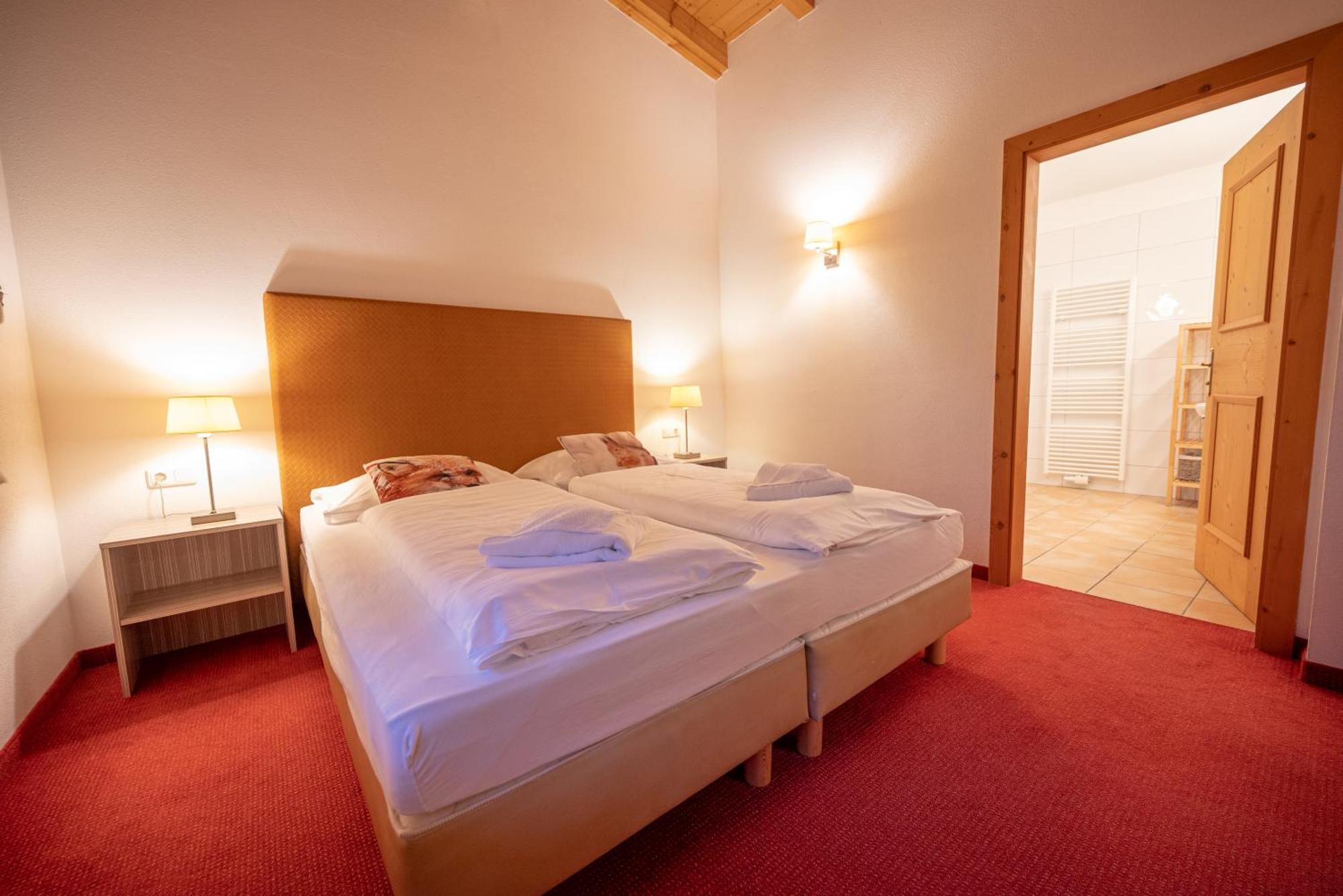 All Seasons Lodge By All In One Apartments Kaprun Buitenkant foto