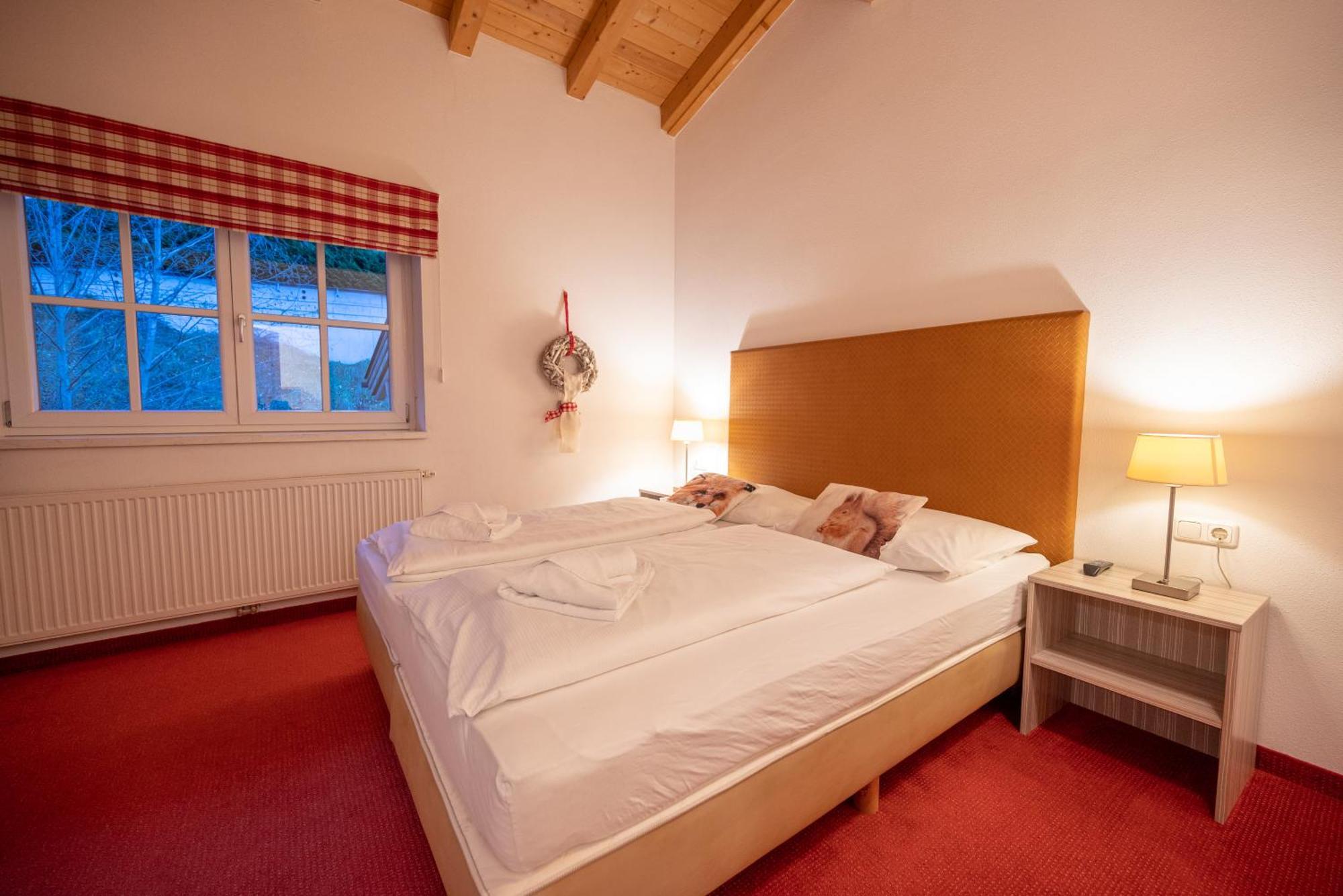 All Seasons Lodge By All In One Apartments Kaprun Buitenkant foto